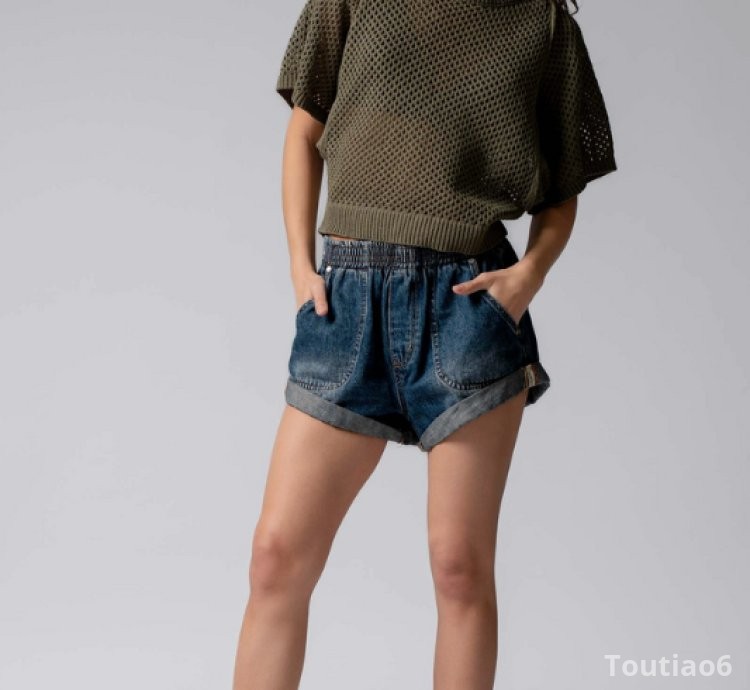 Just Relax Cuffed Shorts - Denim