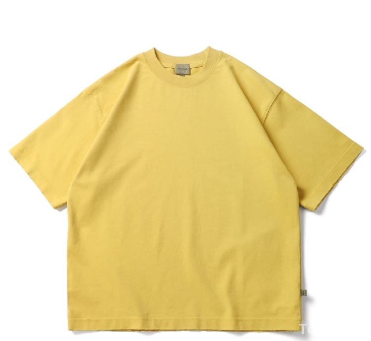 Tee In Yellow