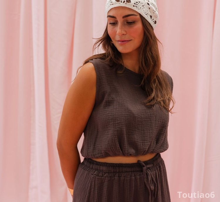 Ecru Tatia Crochet Scarf