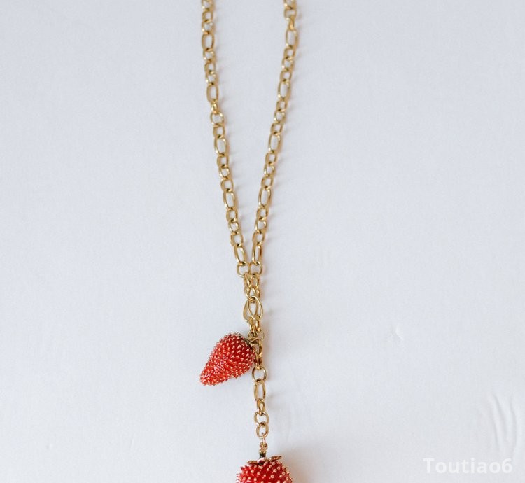 strawberry fields lariat