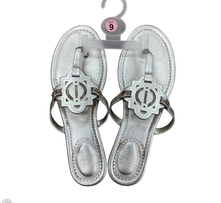 Sandals Flats By Crown And Ivy In Gold, Size: 9