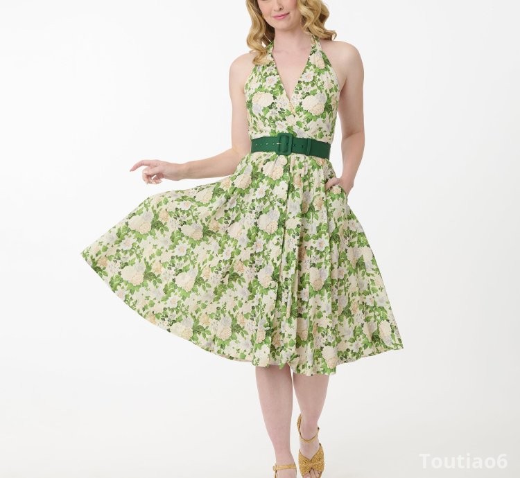 Unique Vintage White & Green Floral Tarrytown Hostess Dress