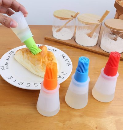 1 Pcs Portable Silicone Oil Bottle with Brush Grill Oil Brushes Liquid Oil Pastry Kitchen Baking BBQ Tool Kitchen Tools for BBQ