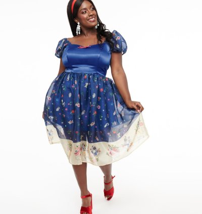 Disney Princess collection by Unique Vintage Plus Size Blue Snow White Print Sweetheart Dress